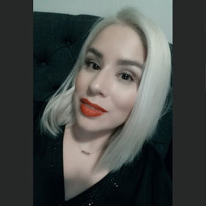 Meet your Posher, Erika